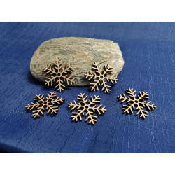 Wunderschöne Holzsterne für die Winterzeit